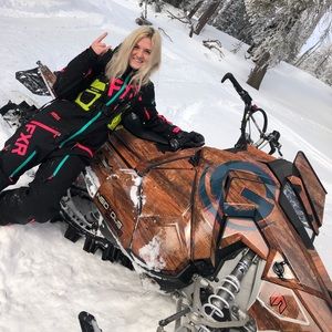 Meet your Posher, Sam